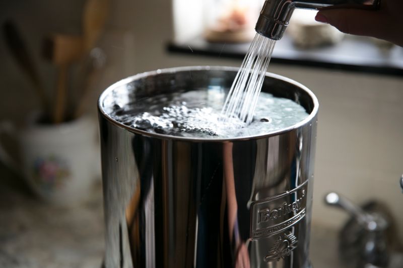 Filling the big berkey countertop filter