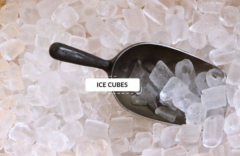 Ice cubes on a scooper