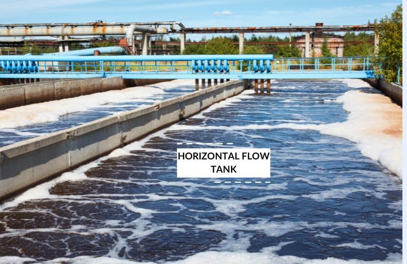 Horizontal flow tank