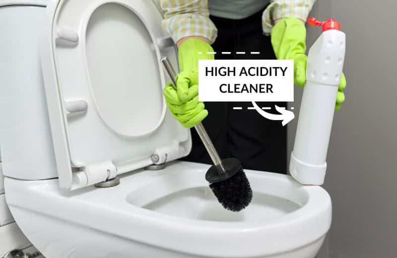 High acidity toilet cleaner